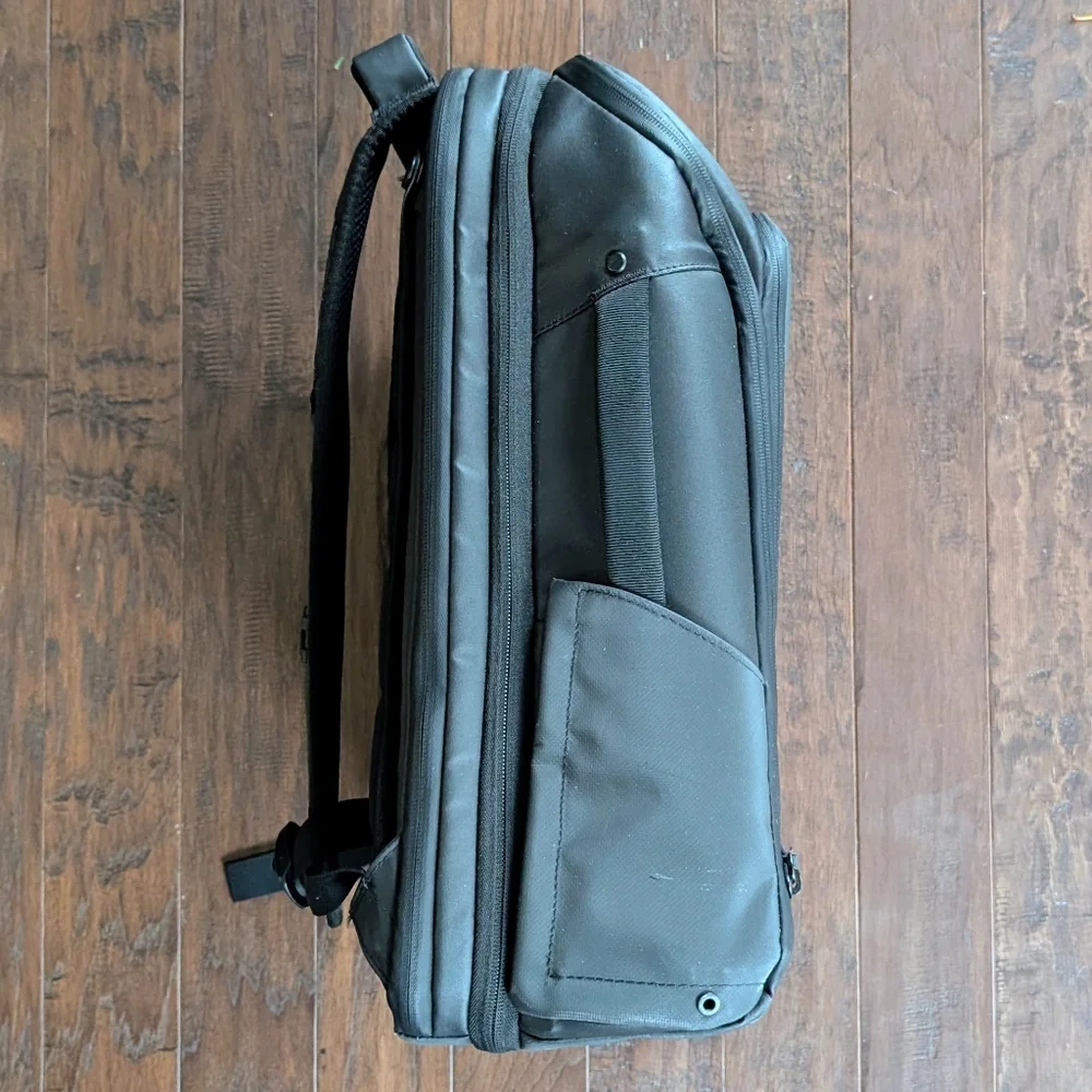 Nomatic Travel Pack 20L Expands to 30L Backpack - Picture 3 of 16
